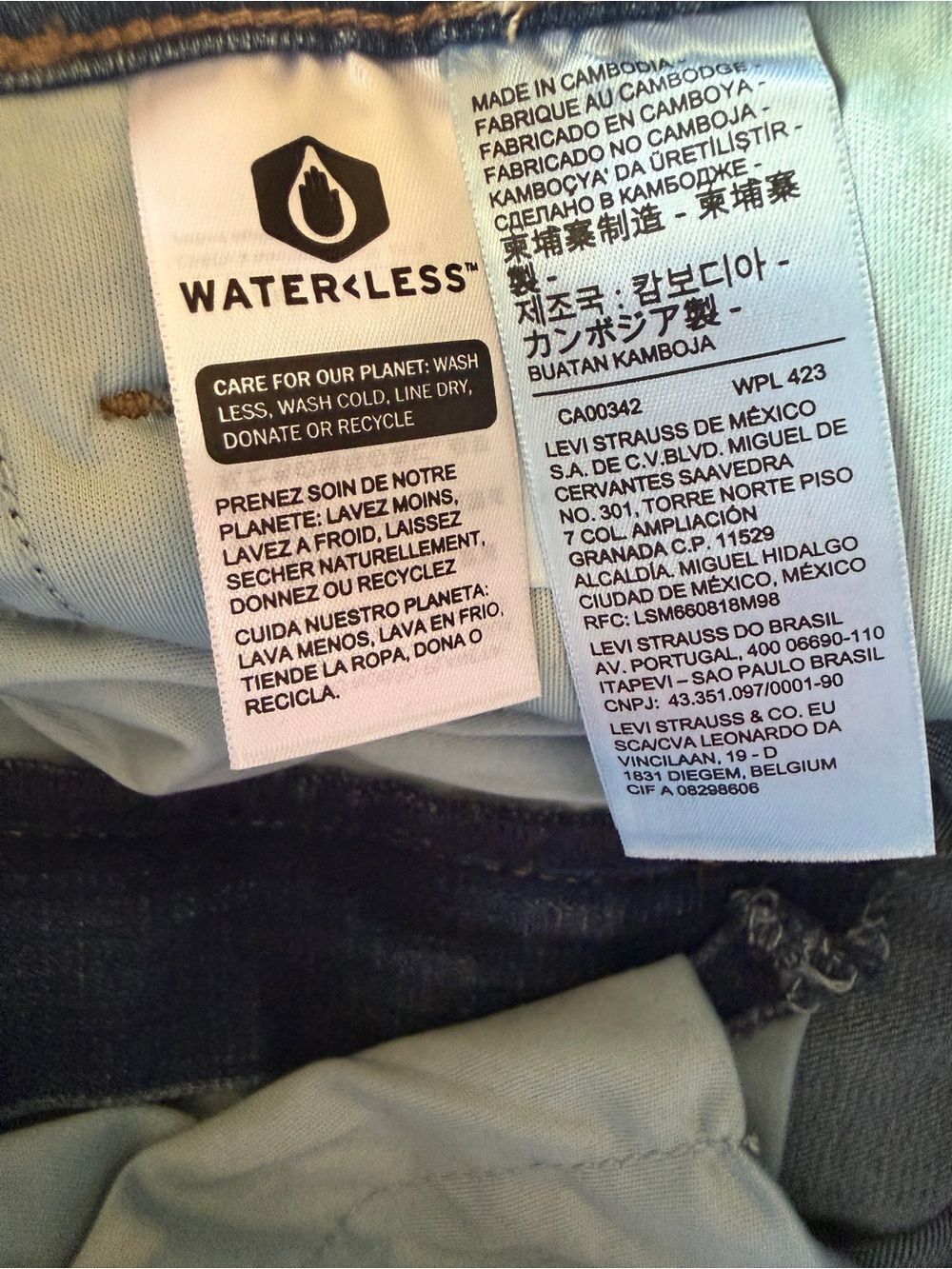 Levi's 311 Shaping Skinny Jeans Tummy Control Stretch Medium Wash Blue 20W NEW - Picture 11 of 13